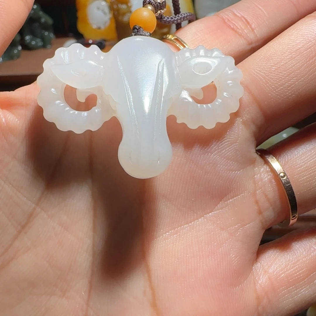 用***2和田玉未镶嵌挂件