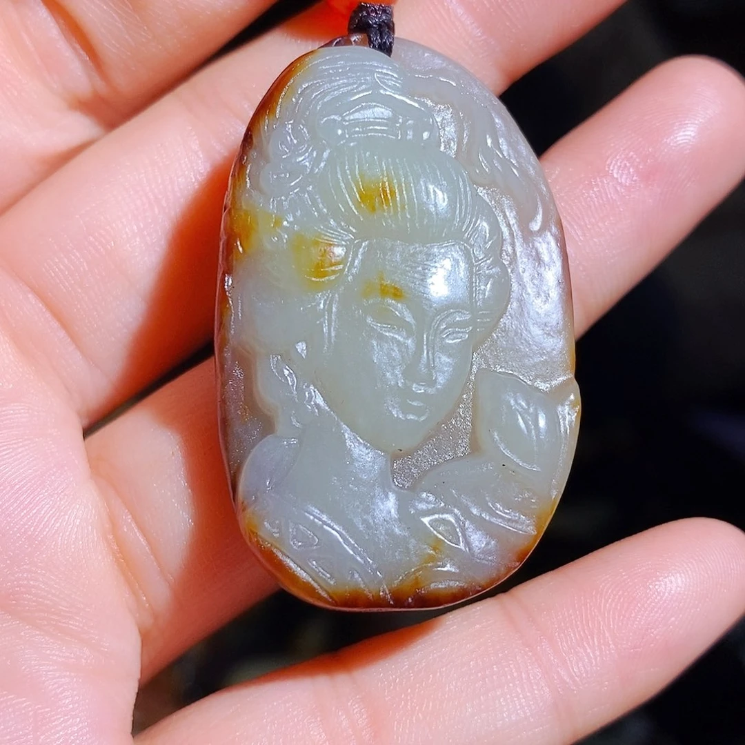 和田玉颈饰未镶嵌