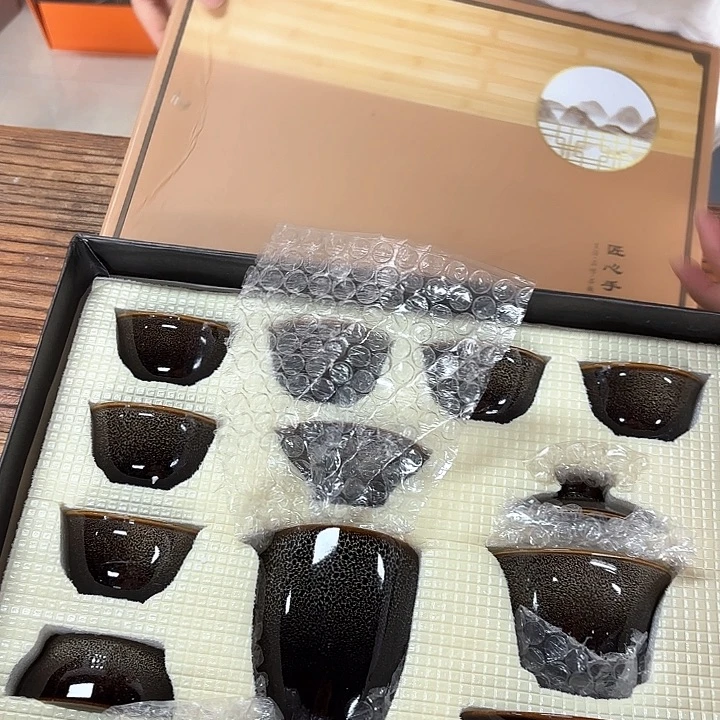 孤品茶具套装等。