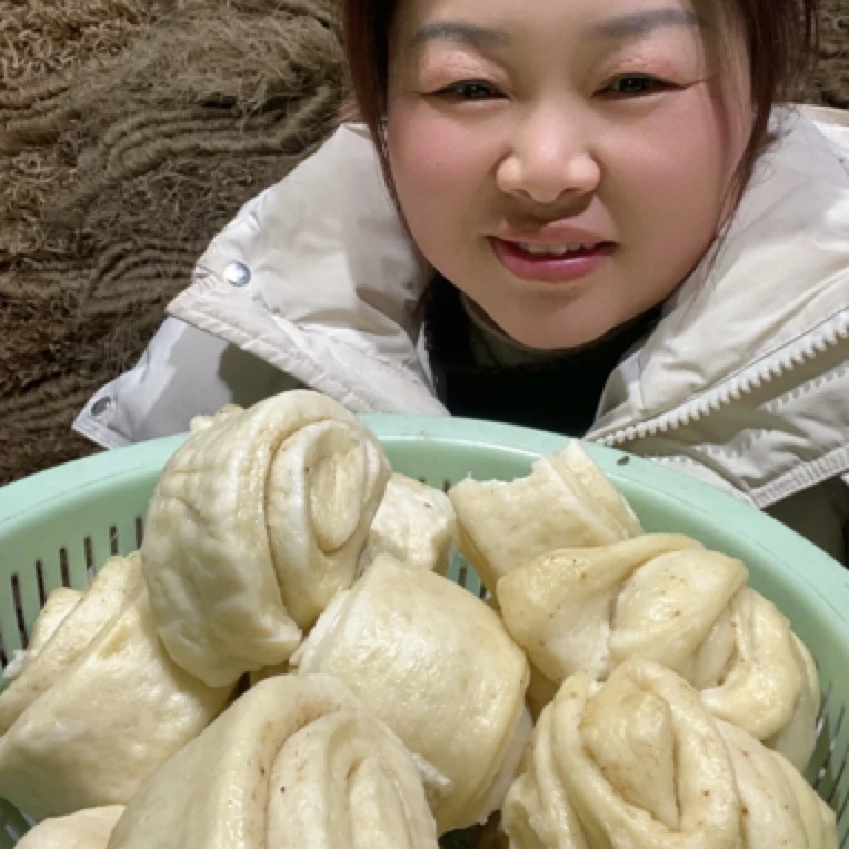 山东石磨面粉不含麸子低温加工配料面粉全麦全麦小麦