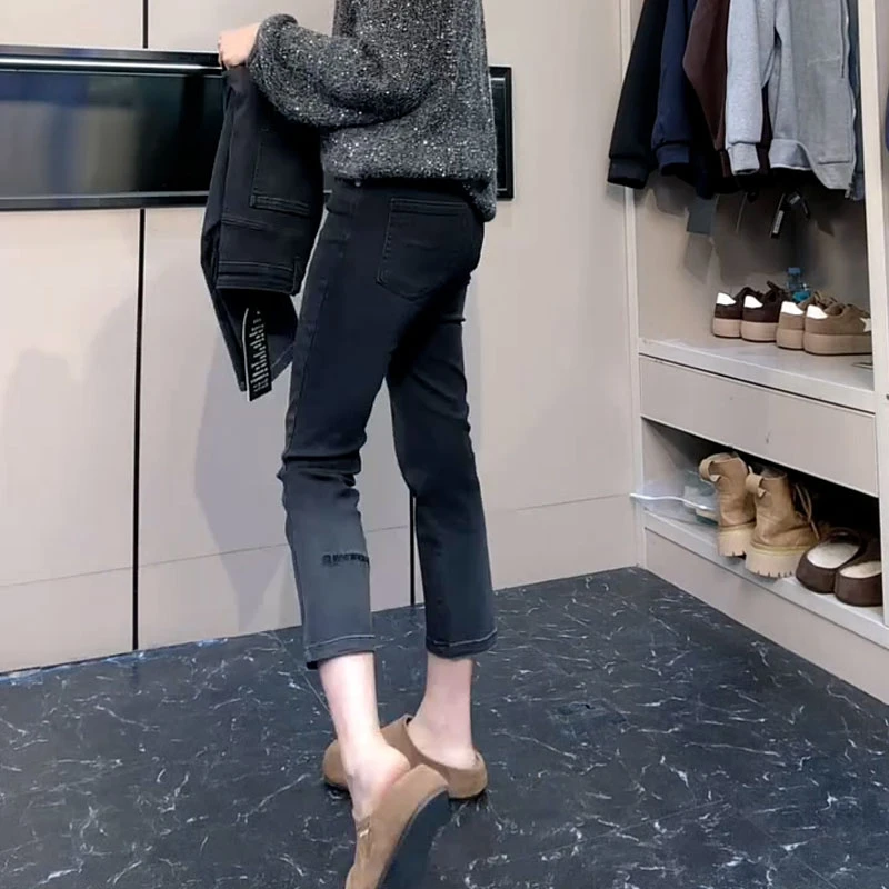 黑灰色高腰弹力刺绣直筒牛仔裤女春秋新款胖mm梨形身材显瘦九分裤