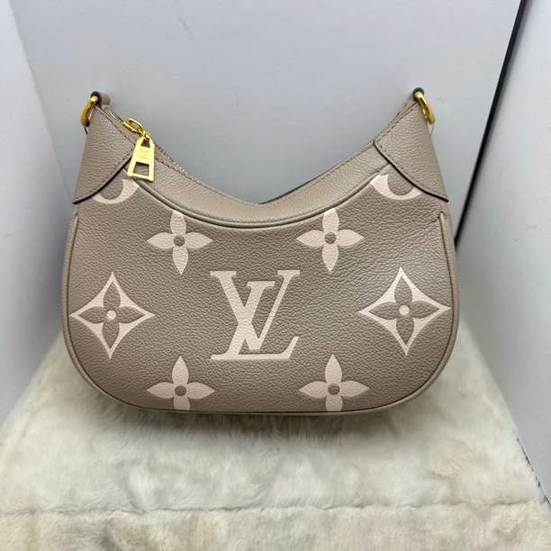 99新 LouisVuitton/路易威登 大象灰牛角斜跨单肩包