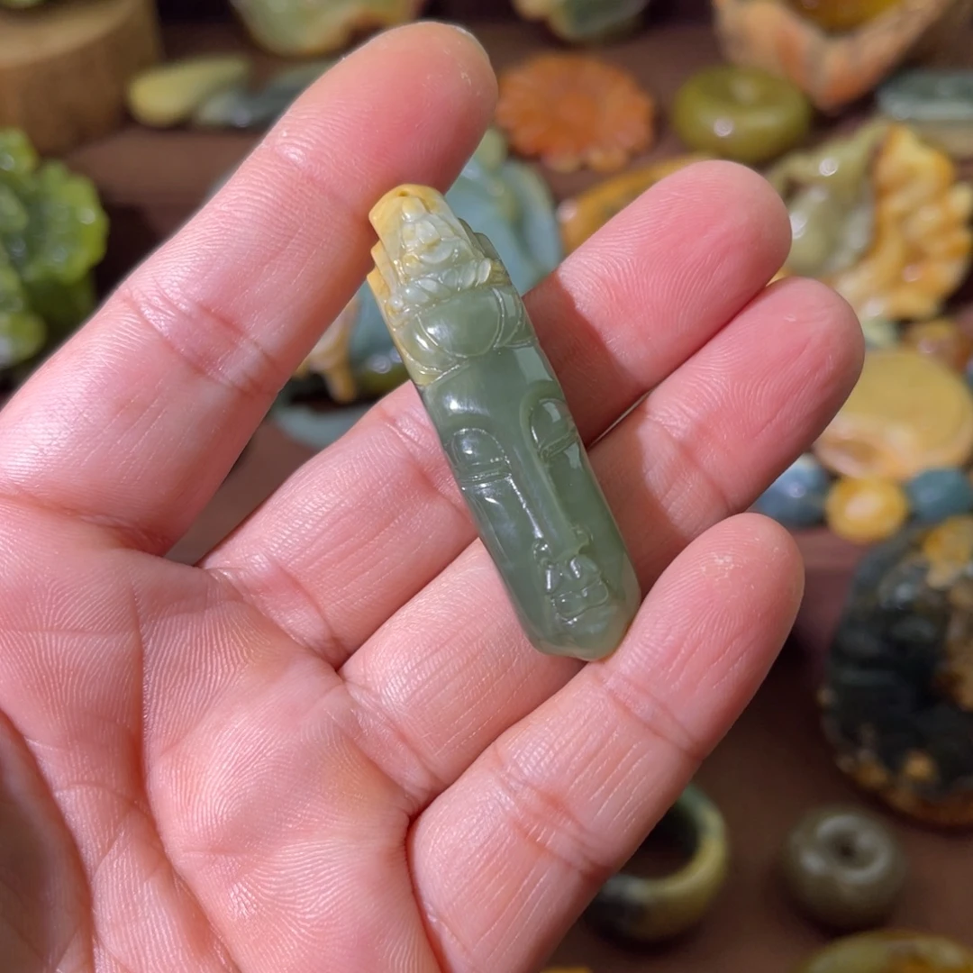 M***唐岫岩河磨玉（透闪石质玉）未镶嵌颈饰
