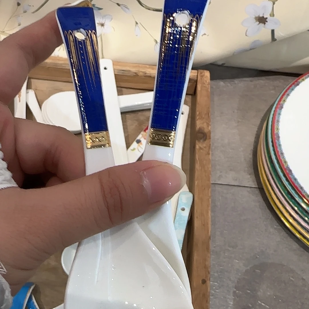 骨瓷骨瓷珐琅彩工艺