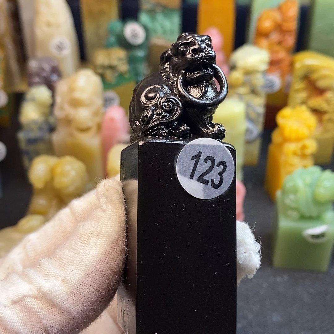寿山石篆刻艺术家的作品