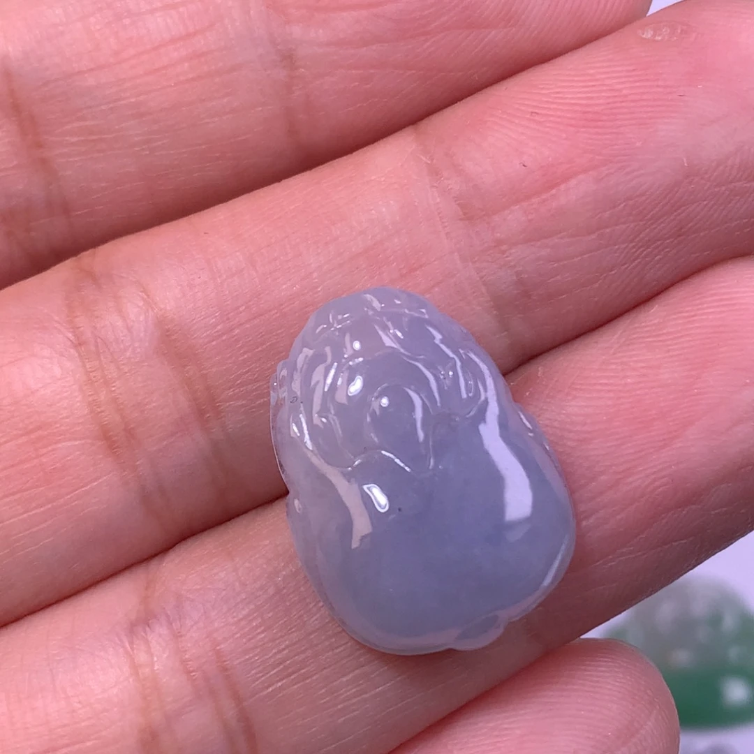 翡翠未镶嵌颈饰貔貅