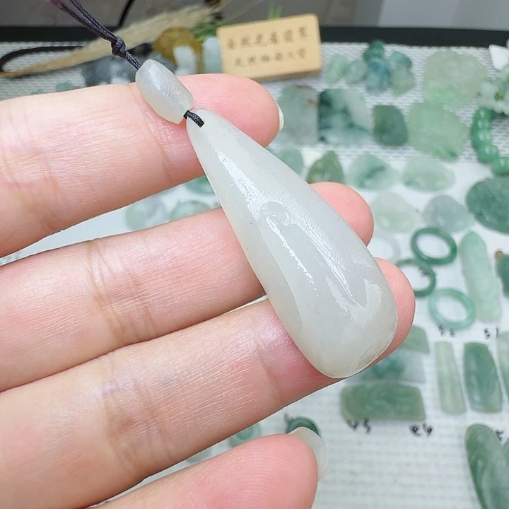 未镶嵌定制翡翠挂件