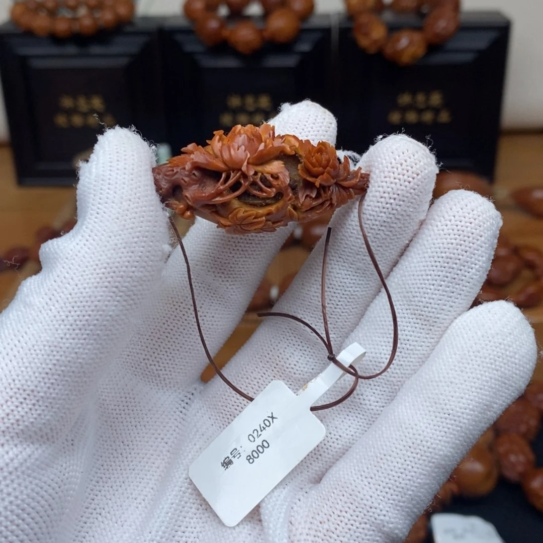 吊坠橄榄核许忠英老师富贵牡丹