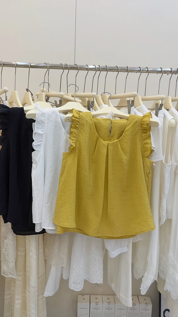 【梦雪严选】2025夏款韩系木耳边小飞袖层次设计感小衫女