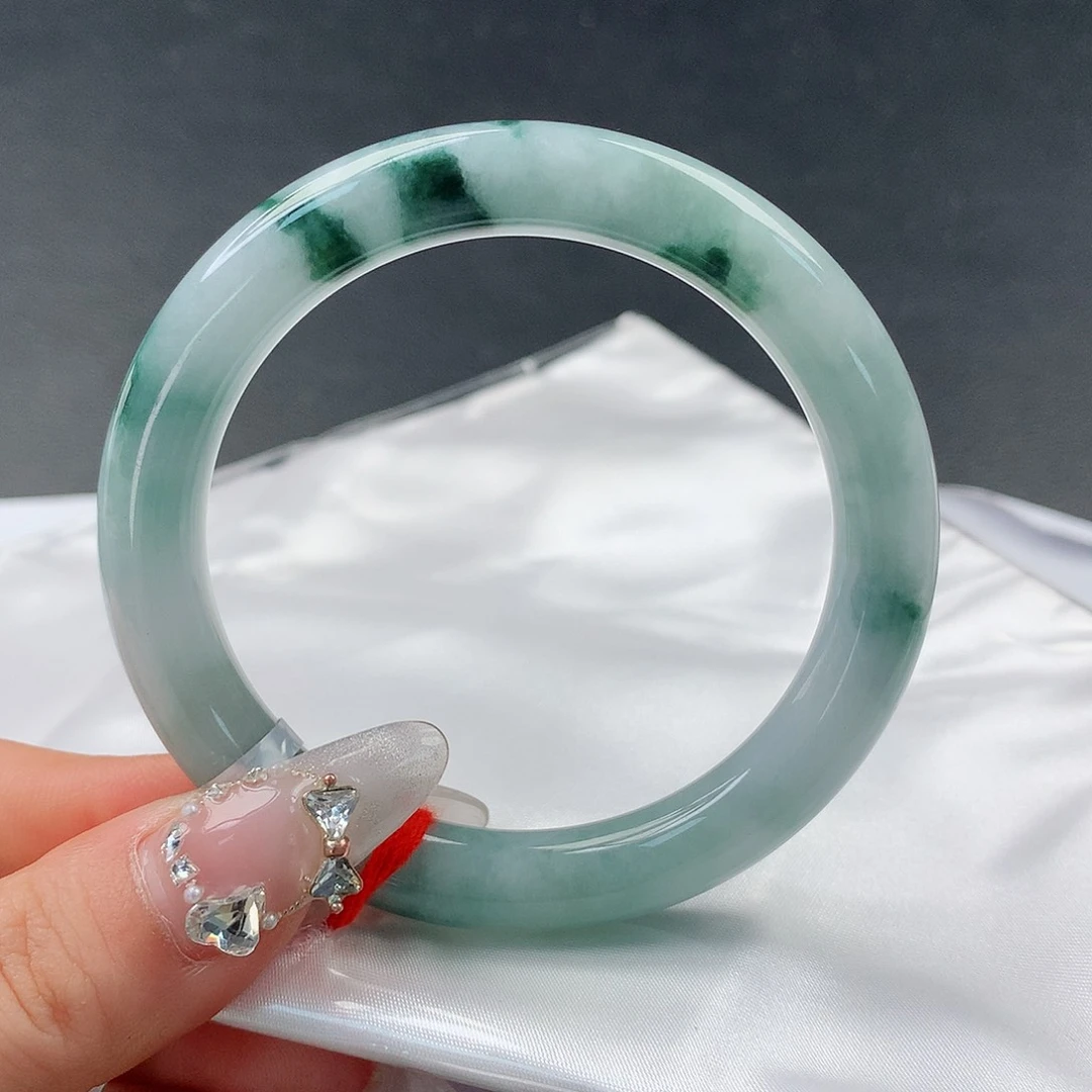 翡翠手镯未镶嵌0029圆54