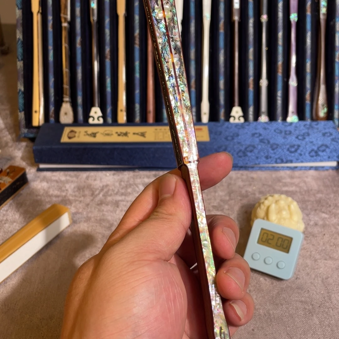 扇子手工制作工艺精湛