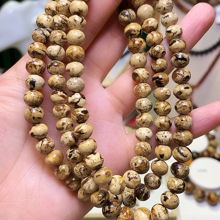 开***心裸石琥珀未镶嵌抚顺