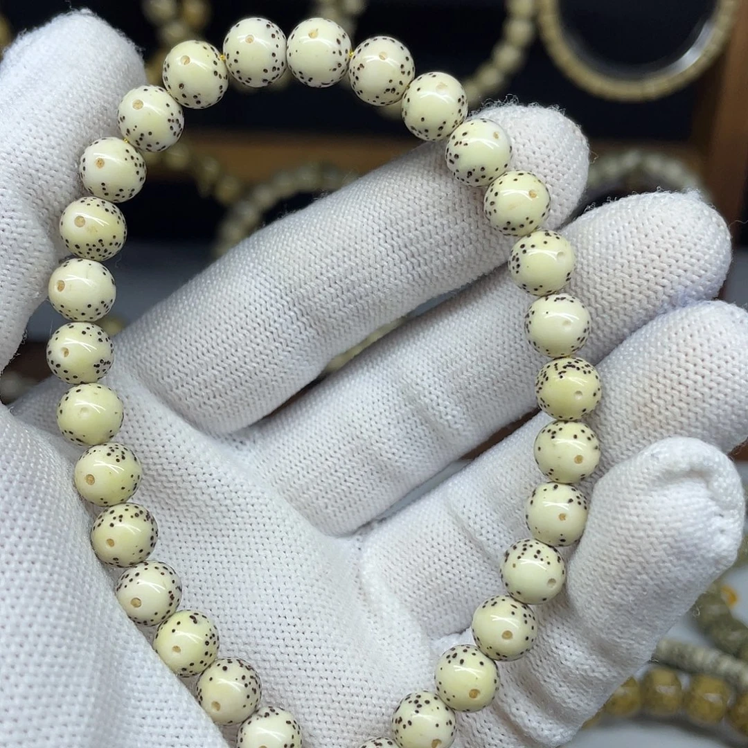 手串星月菩提8圆珠，骨瓷白大眼睛