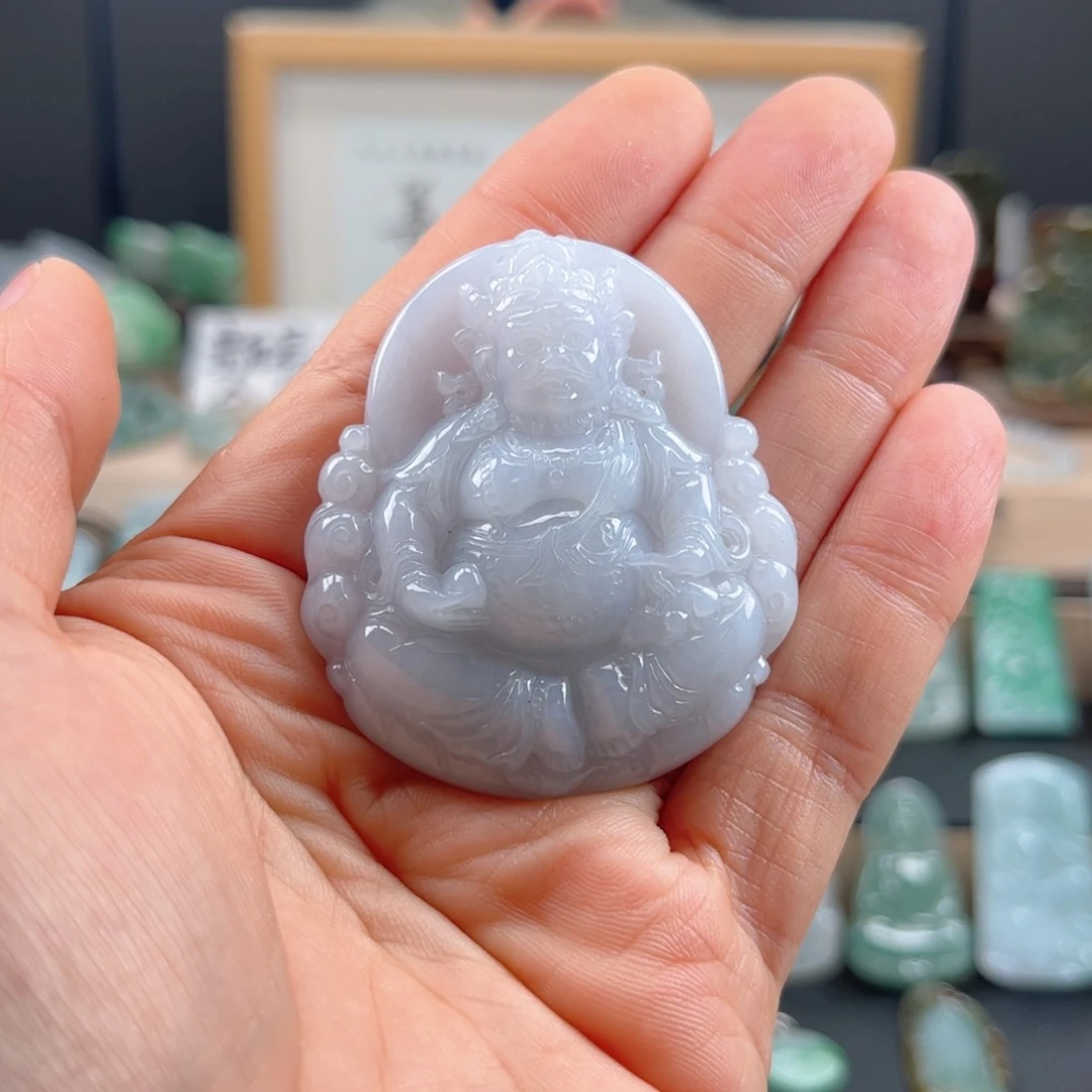 翡翠颈饰未镶嵌黄财神