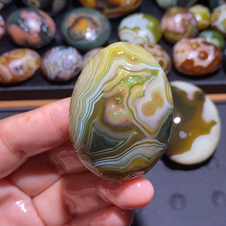 未镶嵌玛瑙/玉髓珠宝半成品52