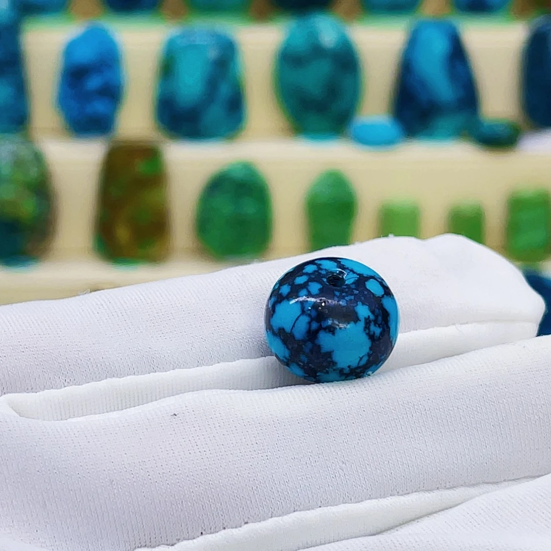 真***诚绿松石未镶嵌颈饰