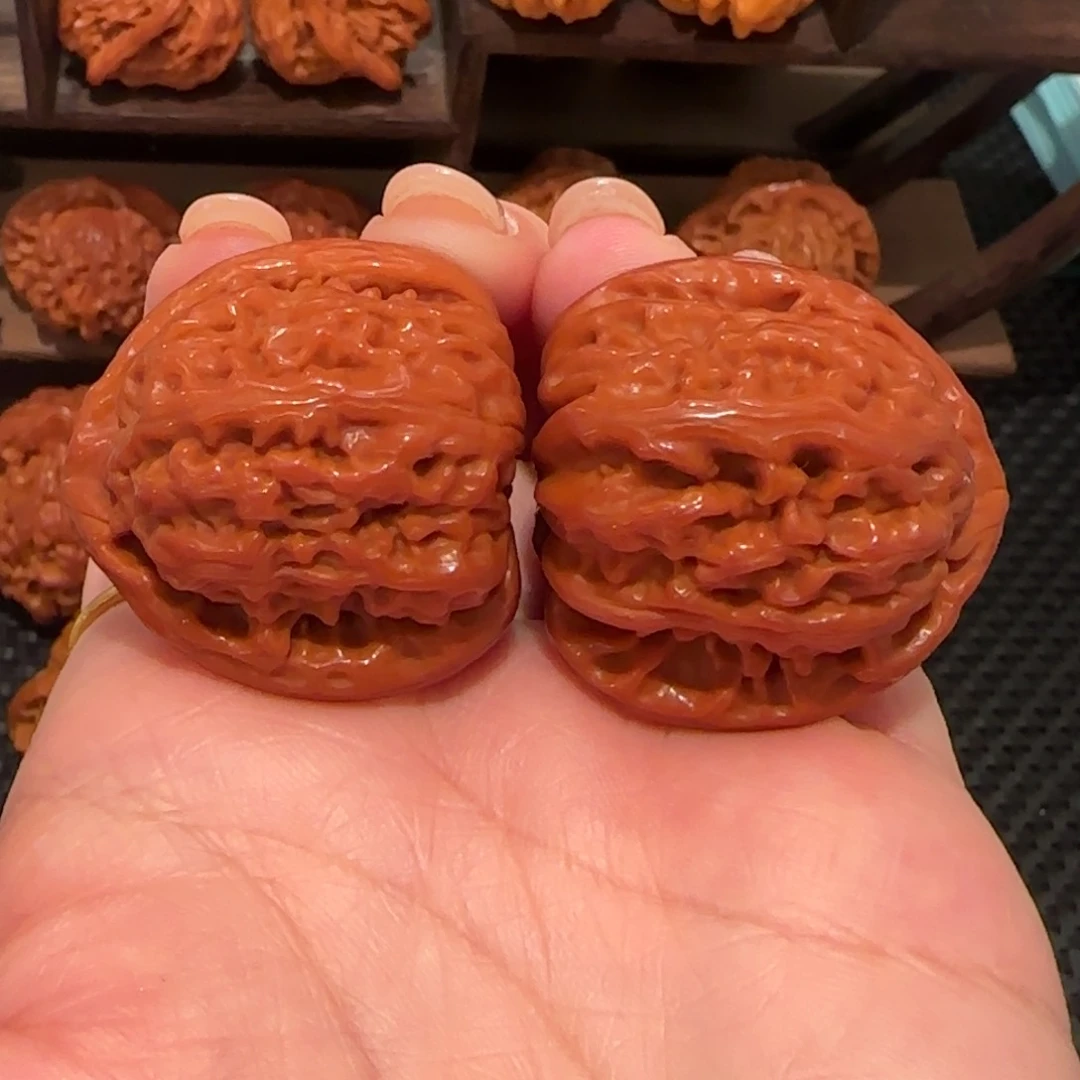 桃核把件白狮子34精品1084