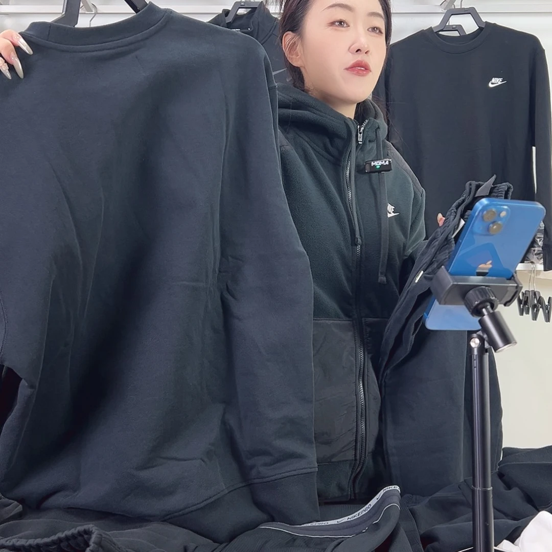 6935卫衣l码不退换130-150