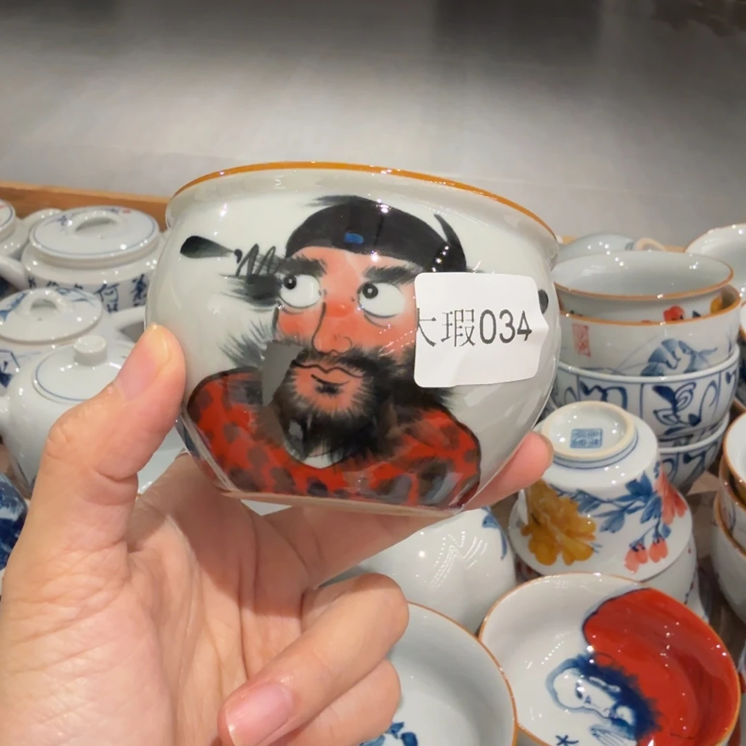 釉下手绘茶具微瑕