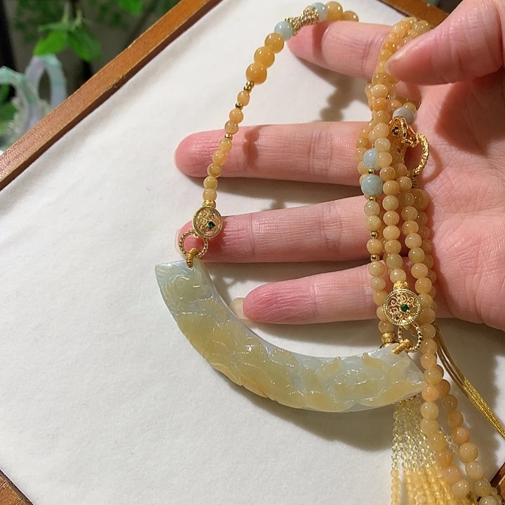 翡翠未镶嵌颈饰翡翠吊坠