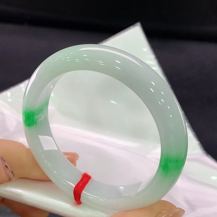 翡翠手镯未镶嵌正圈52-53