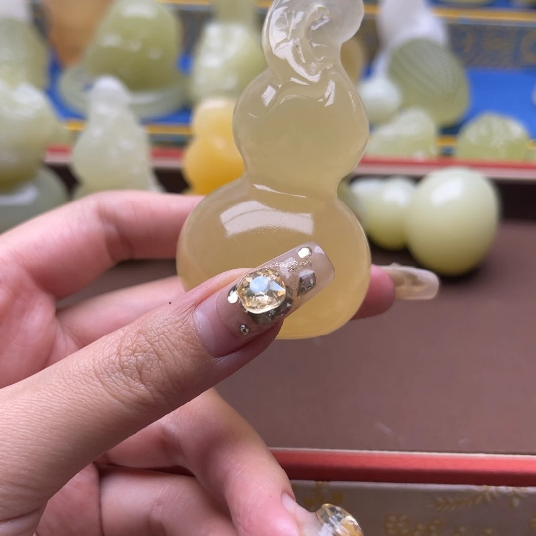 W***定玉天然桌面摆放摆件