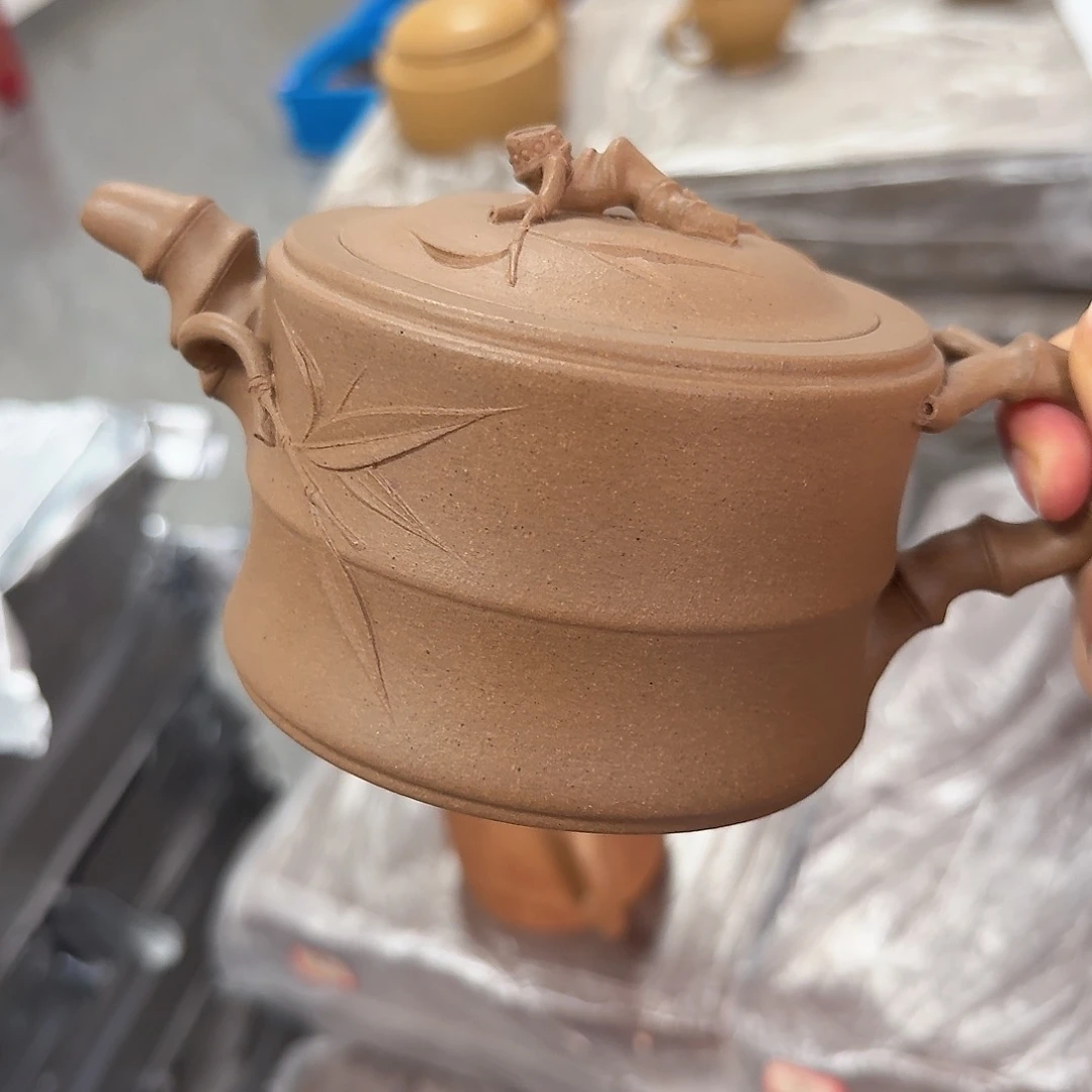 紫砂茶壶黄龙山老宕口黄金段370