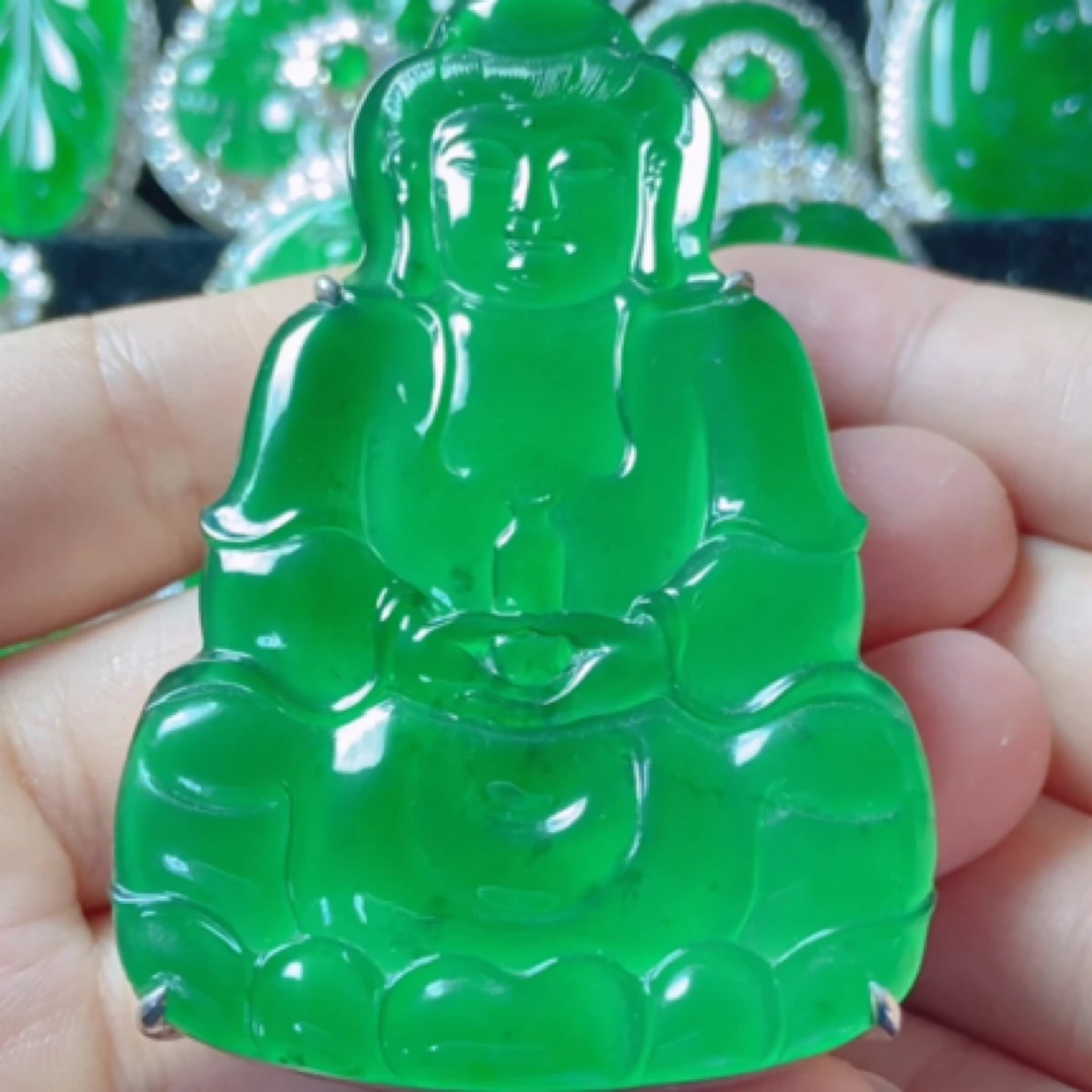 天然A货翡翠吊坠