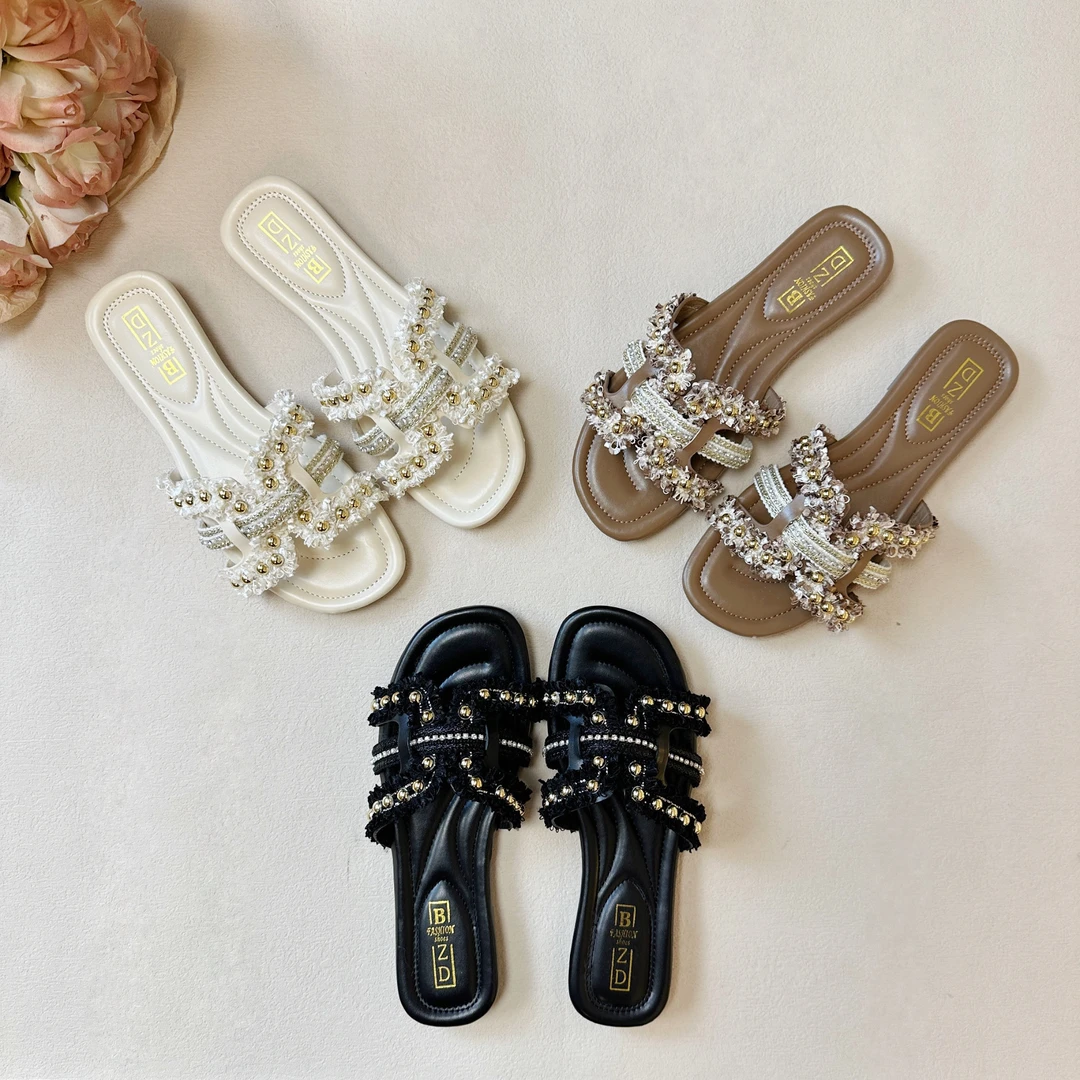 小香风软底一字拖鞋女外穿2025新款夏季平底珍珠海边沙滩凉拖鞋