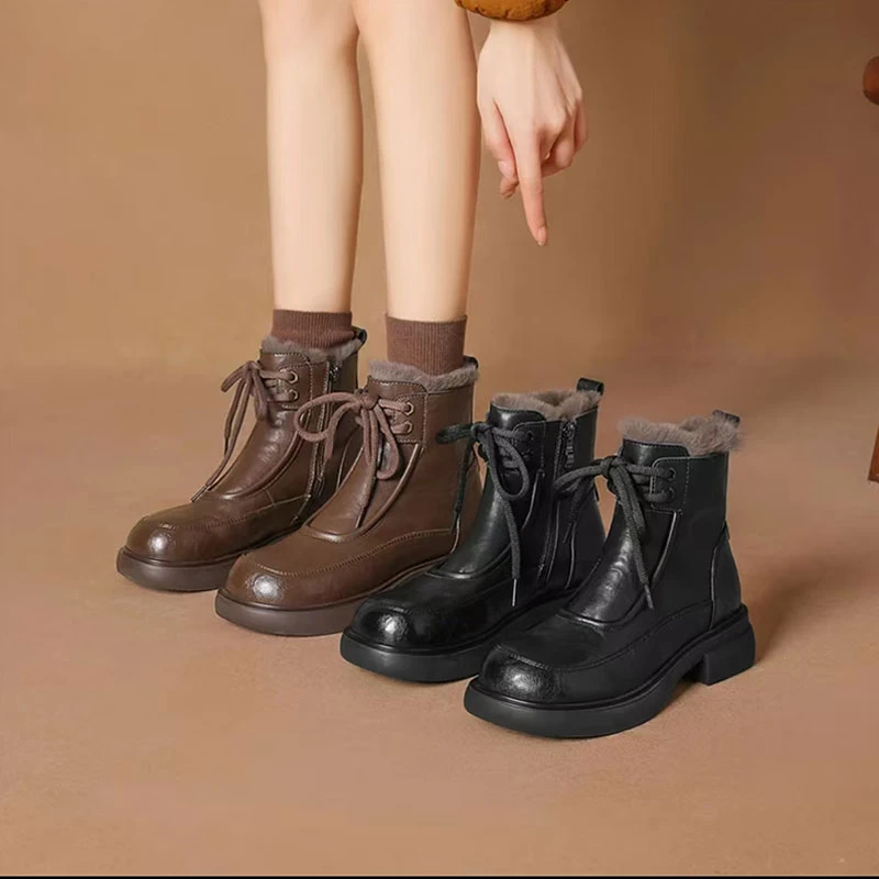2025休闲百搭厚底加绒马丁靴女冬季时尚雪地靴美拉德保暖短靴子