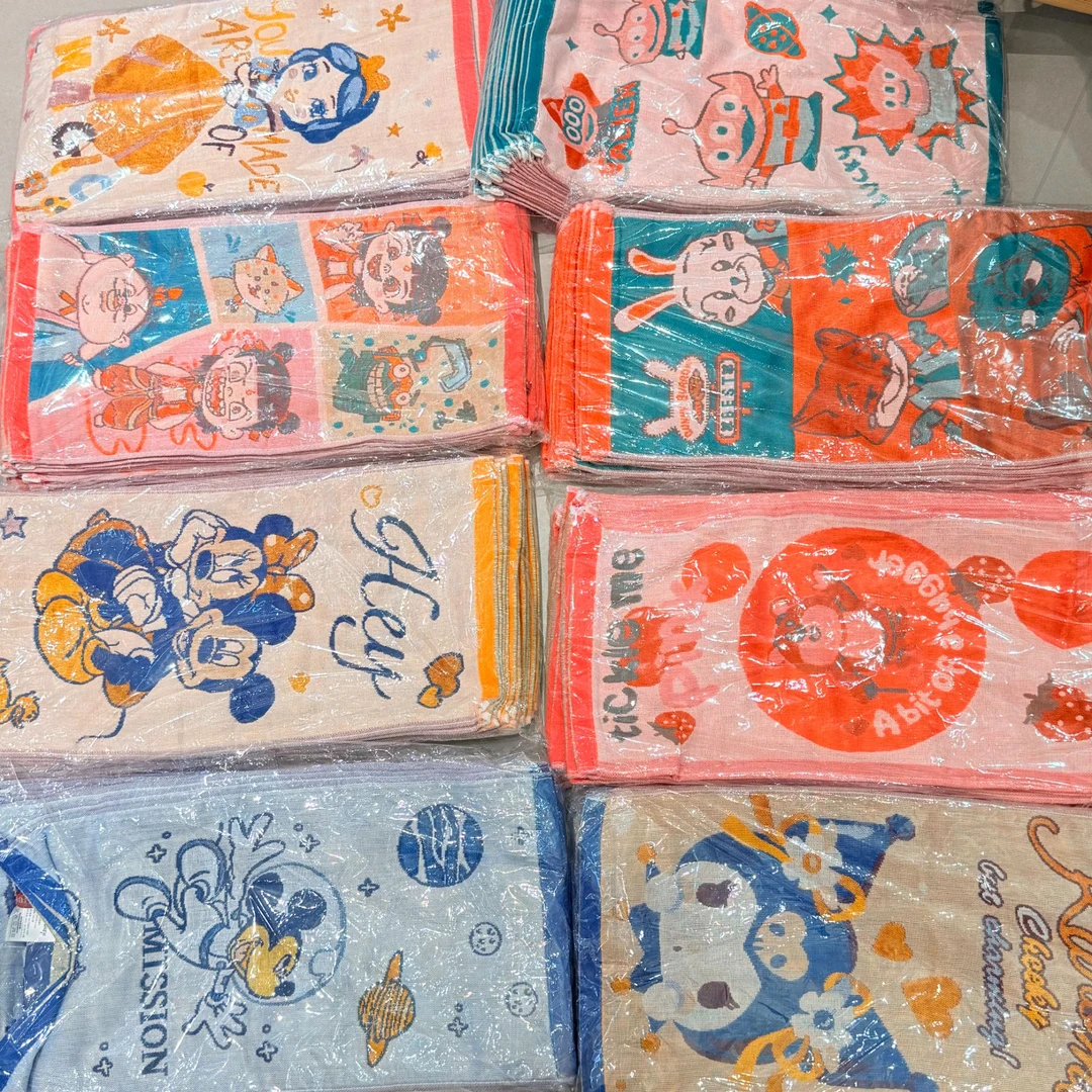 纯棉卡通小方巾柔软亲肤吸水速干不掉毛