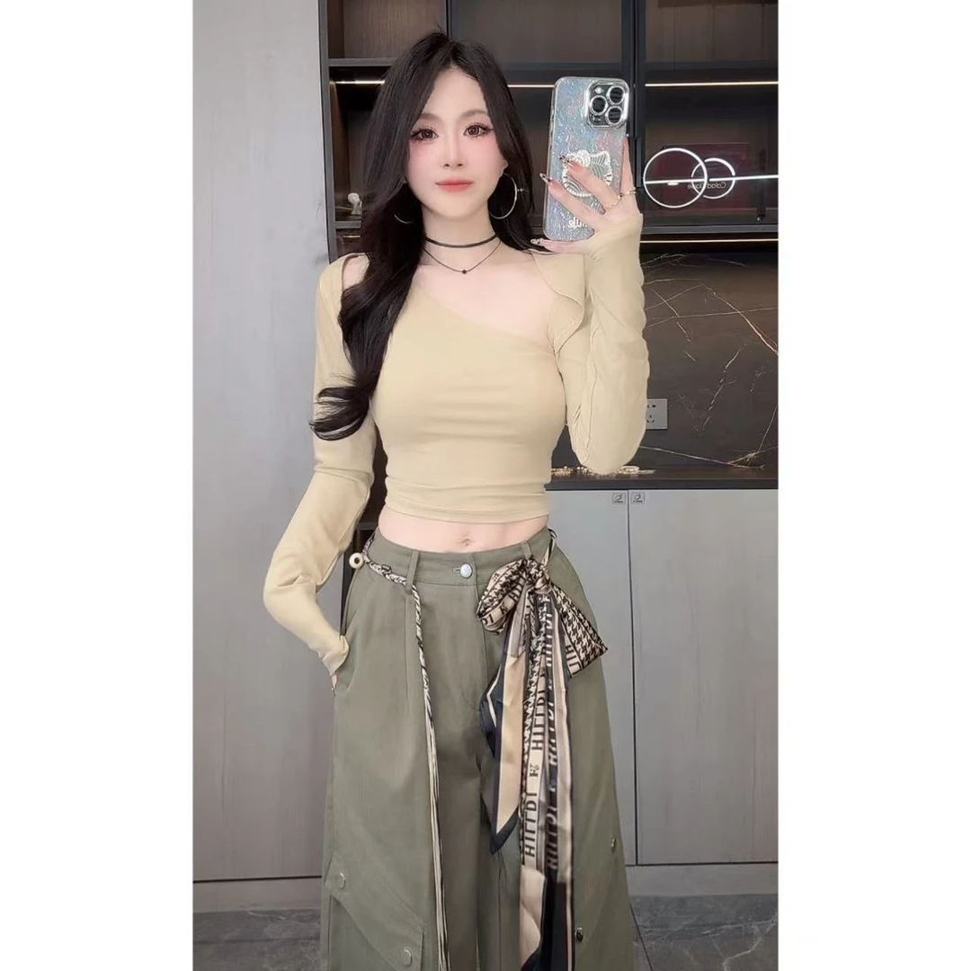 曼曼【狙心定律~】韩版辣妹显瘦单肩背心+纯色开衫两件套女