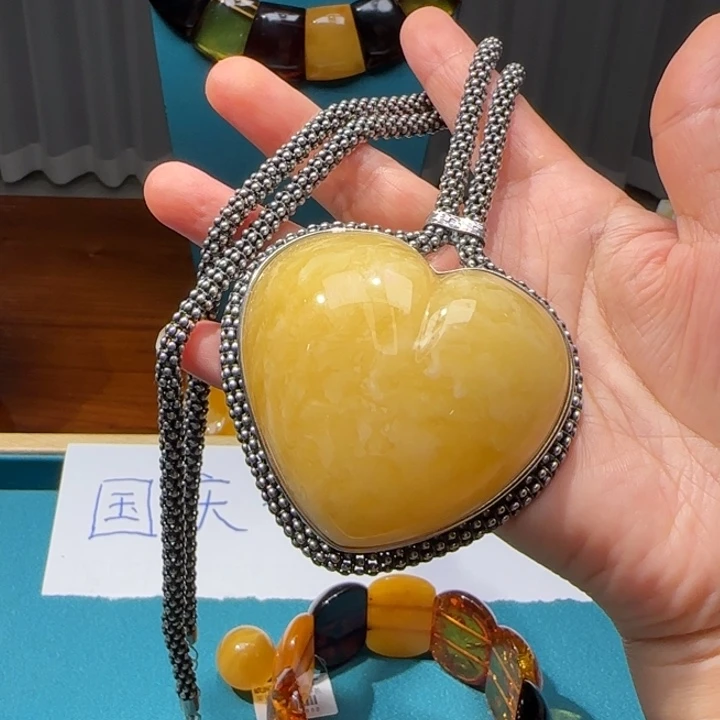 琥珀未镶嵌颈饰波兰设计款琥珀蜜蜡