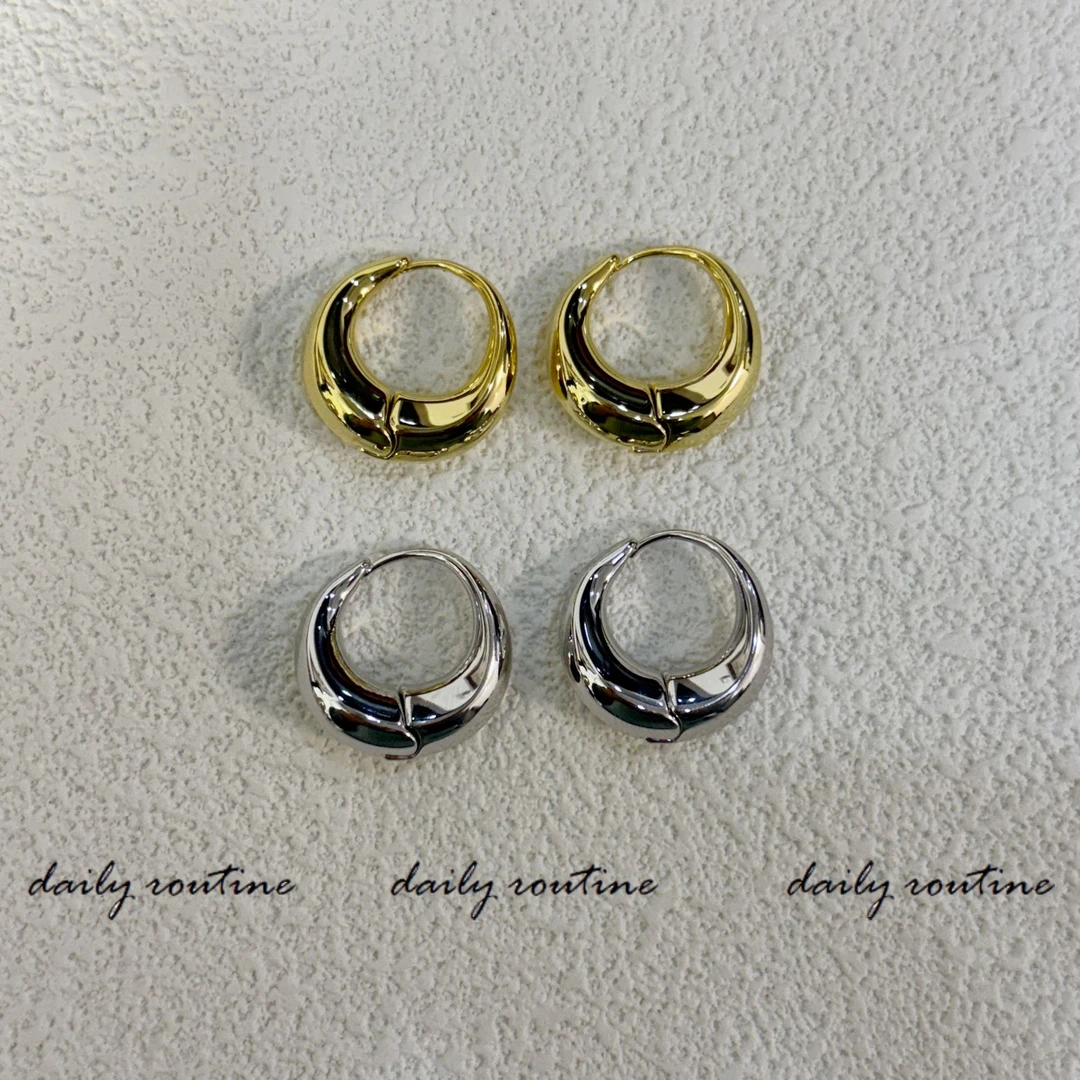 合金耳饰 【设计款】【新品】高质感韩系耳扣简约高级大女主