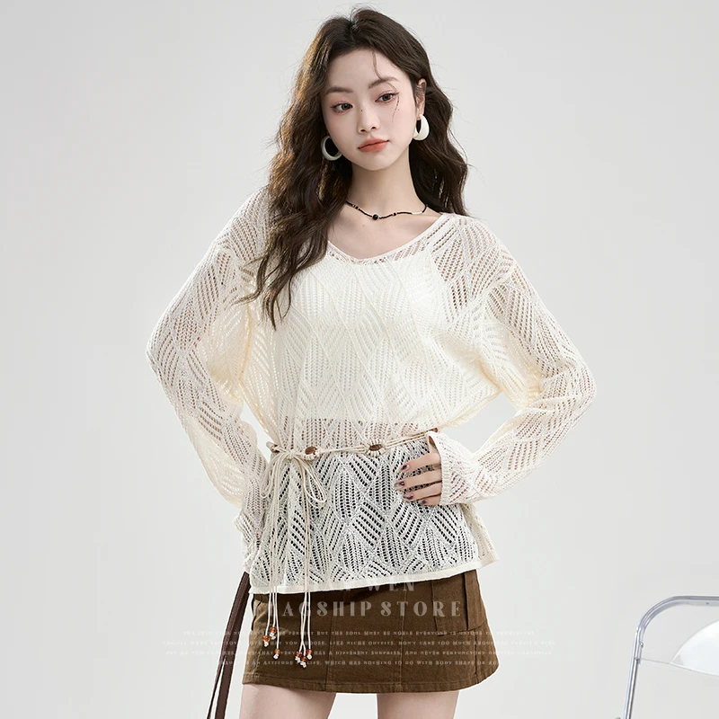 2025夏季新款V领冰丝针织长袖防晒上衣女宽松镂空薄款外搭罩衫潮