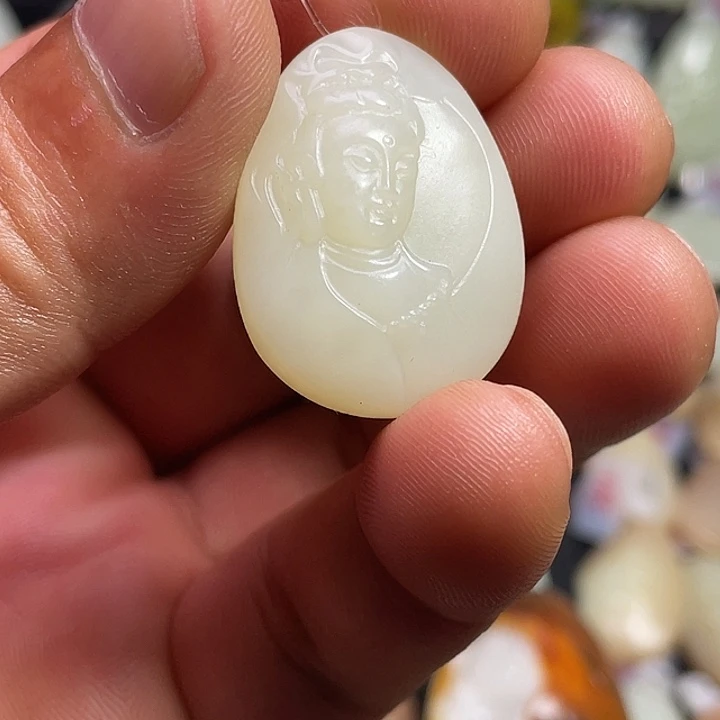 和田玉（糖玉）未镶嵌吊坠(不含链)吊坠