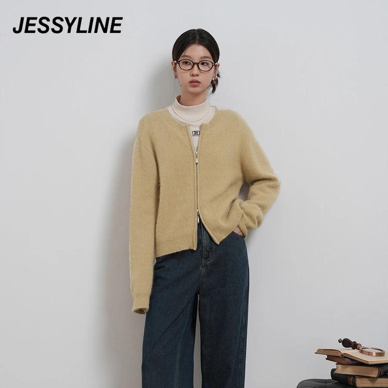 jessyline冬季潮流新款 杰茜莱短款针织开衫女毛衣 443104072