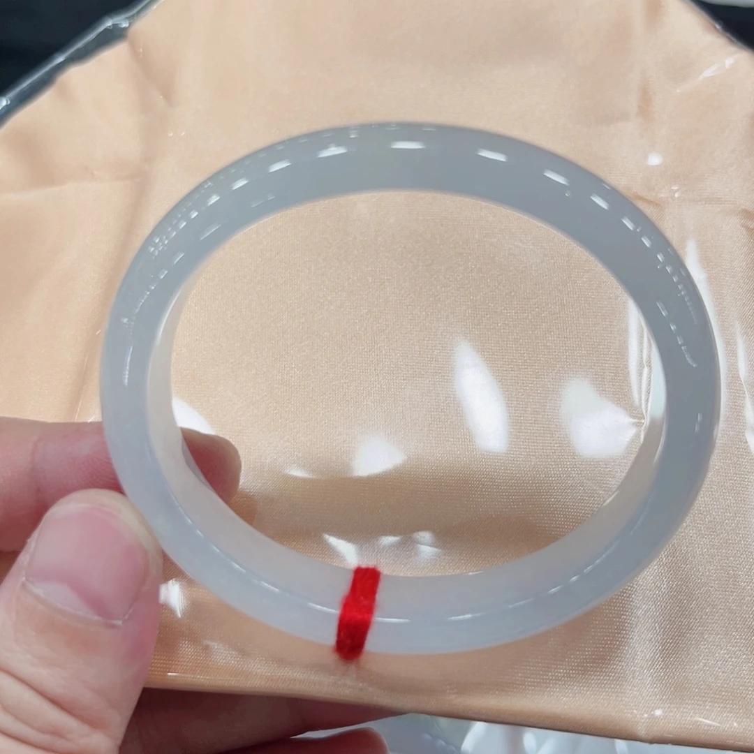 翡翠手镯未镶嵌53.7贵