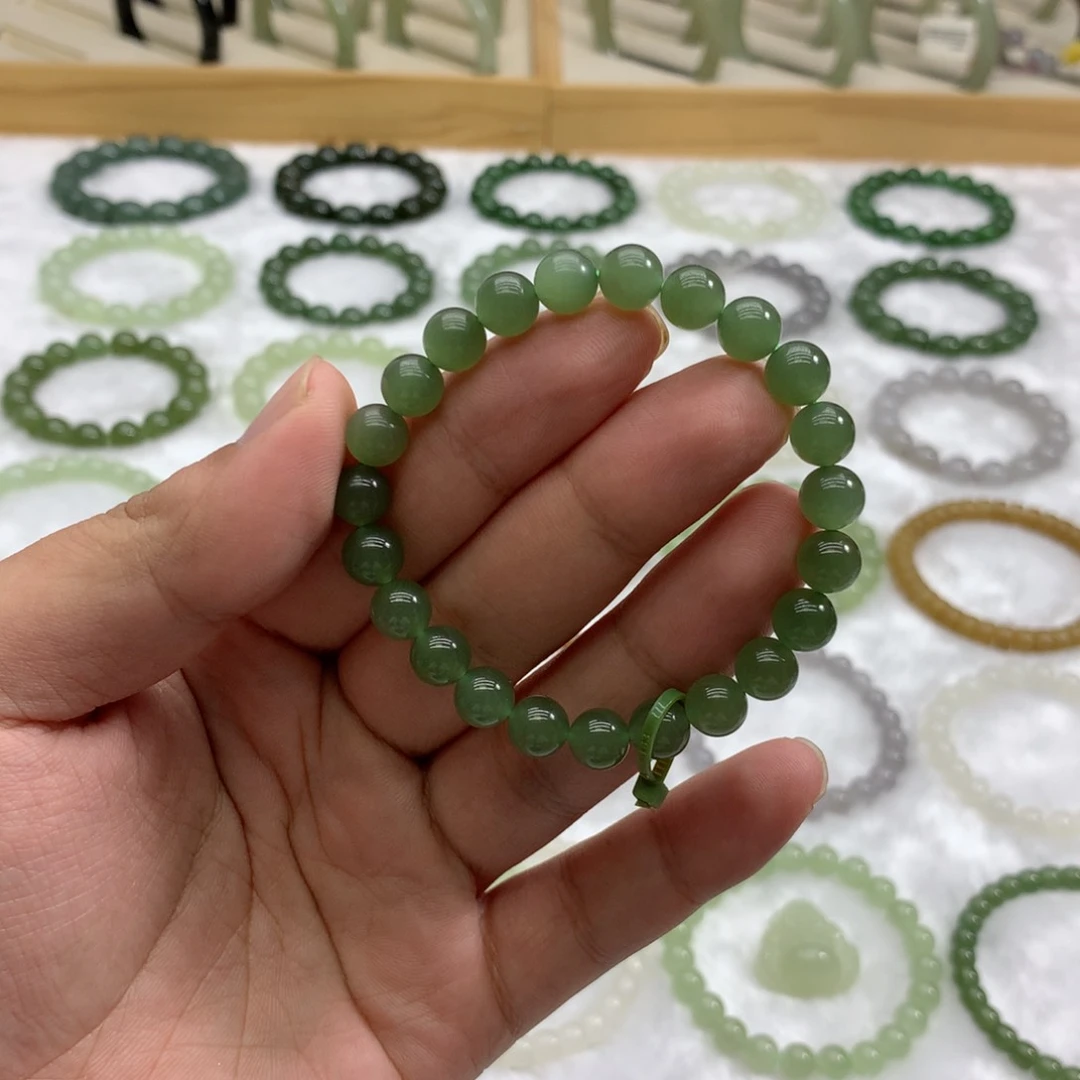 未镶嵌手串和田玉（湖水绿7.8）