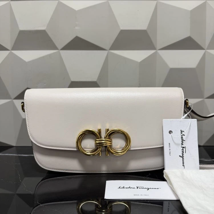 95新/菲拉格慕/包包/[eva1225外场]/C14044044556