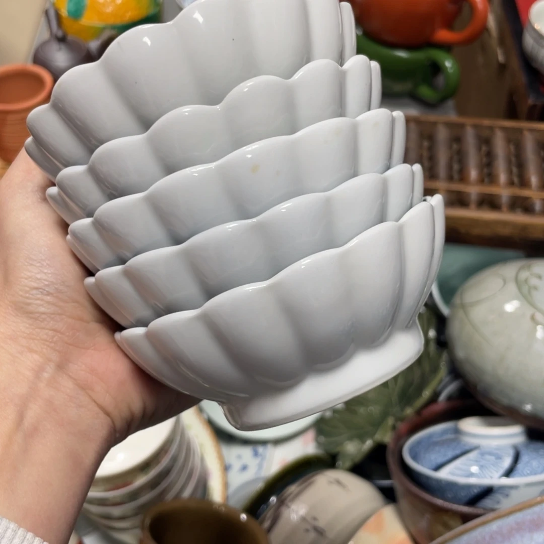 兜***我瓷片369。