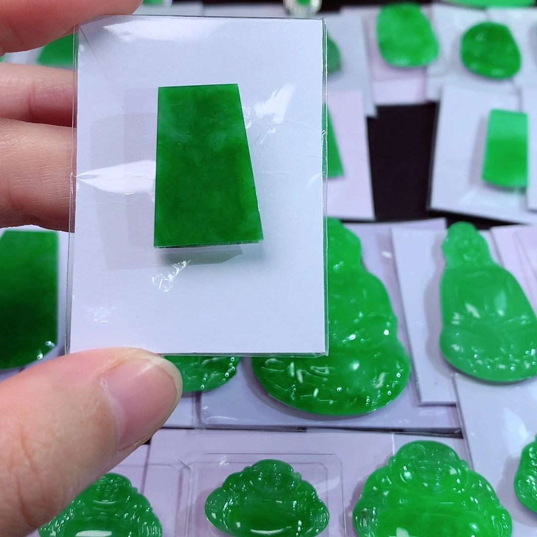 吊坠(赠链)未镶嵌翡翠天然翡翠