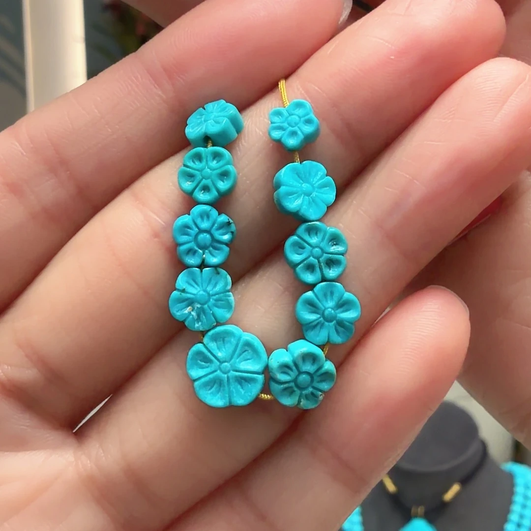 绿松石未镶嵌颈饰