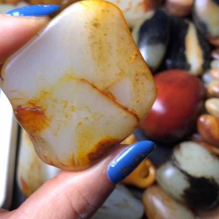 和田玉未镶嵌珠宝奇石