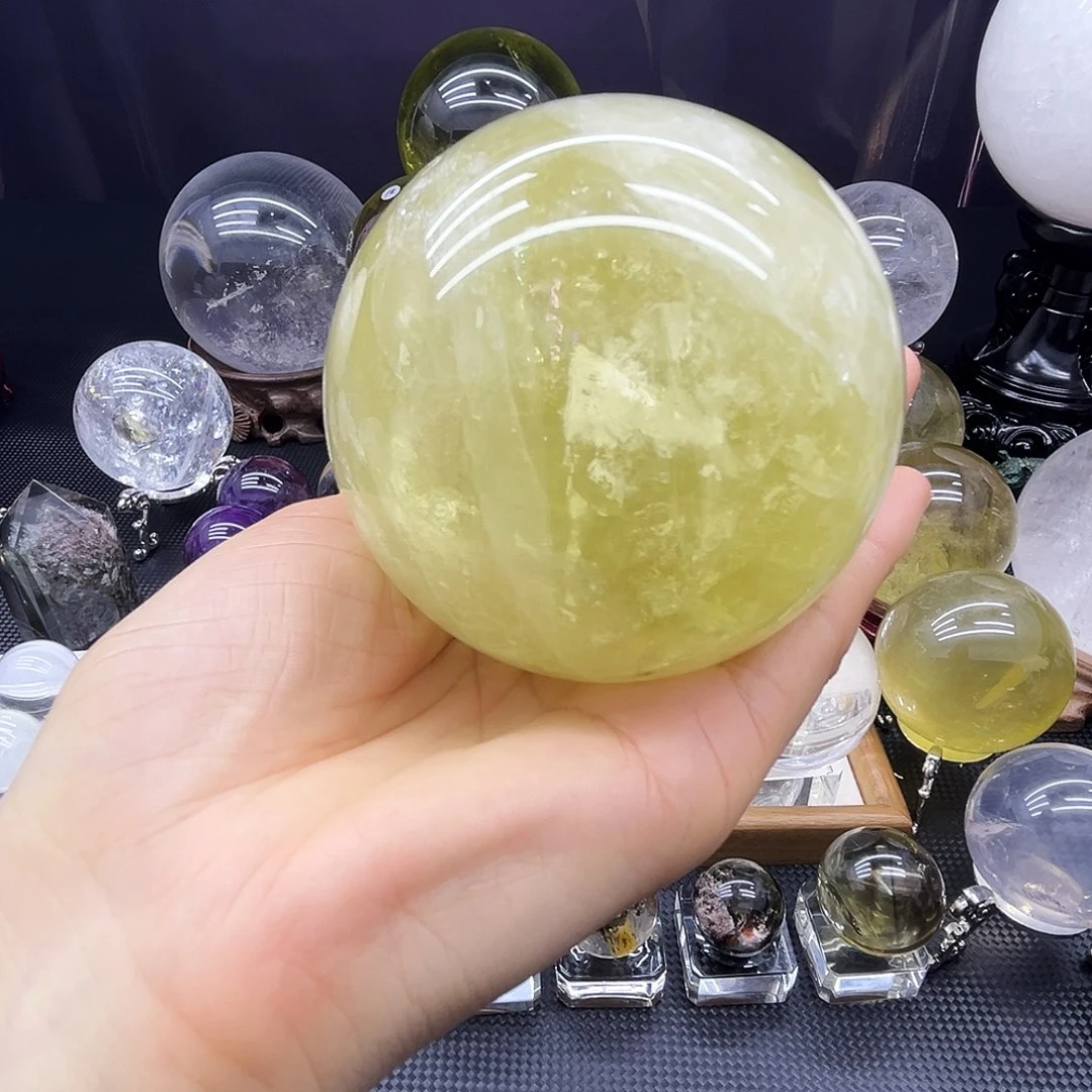 水晶未镶嵌珠宝半成品8.2公分微瑕