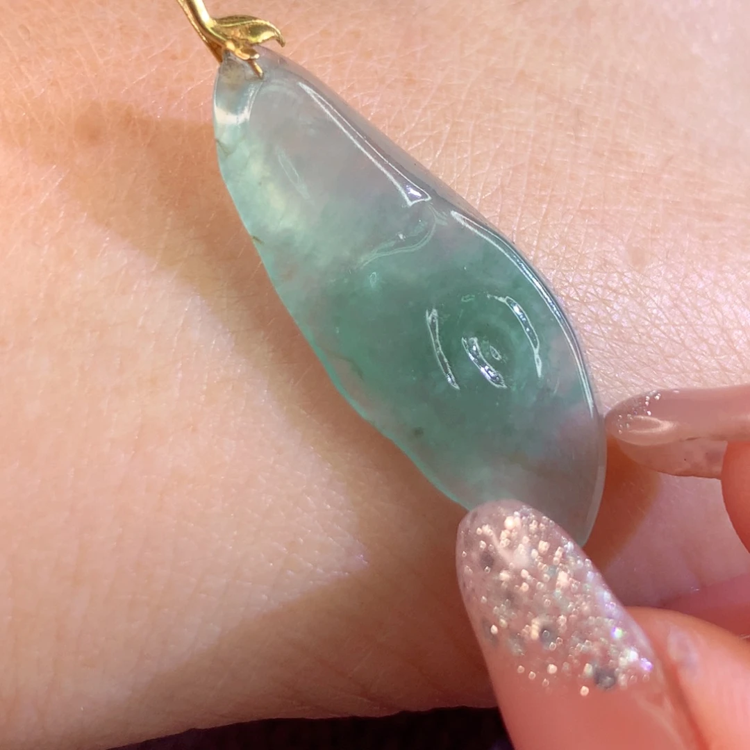 翡翠18K金镶嵌颈饰翡翠