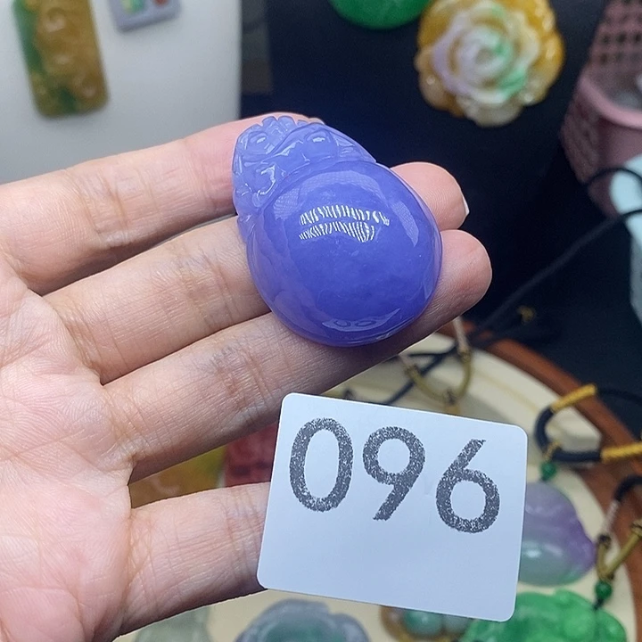 吊坠(赠链)未镶嵌翡翠