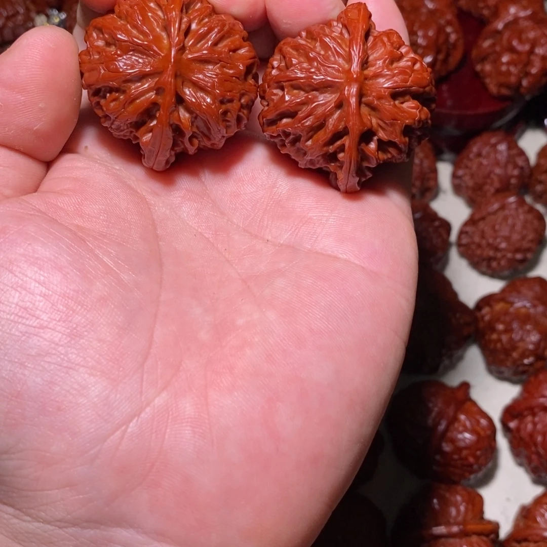 ****桃核吊坠苹果园苹果园