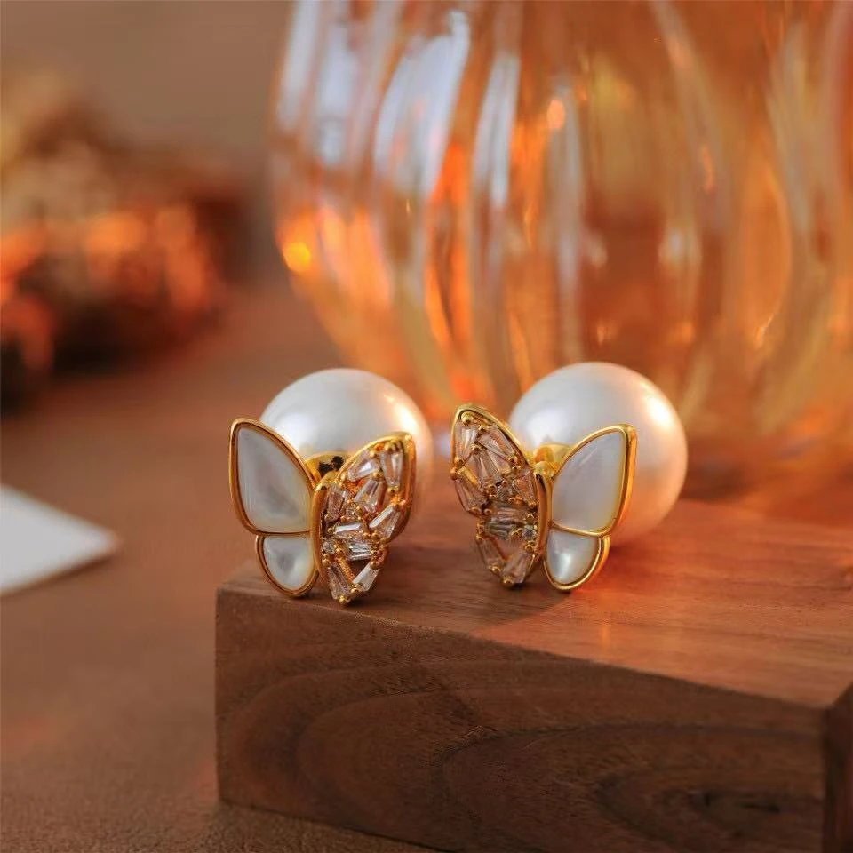 铜合金合成锆石耳饰 A002---蝴蝶两戴耳钉