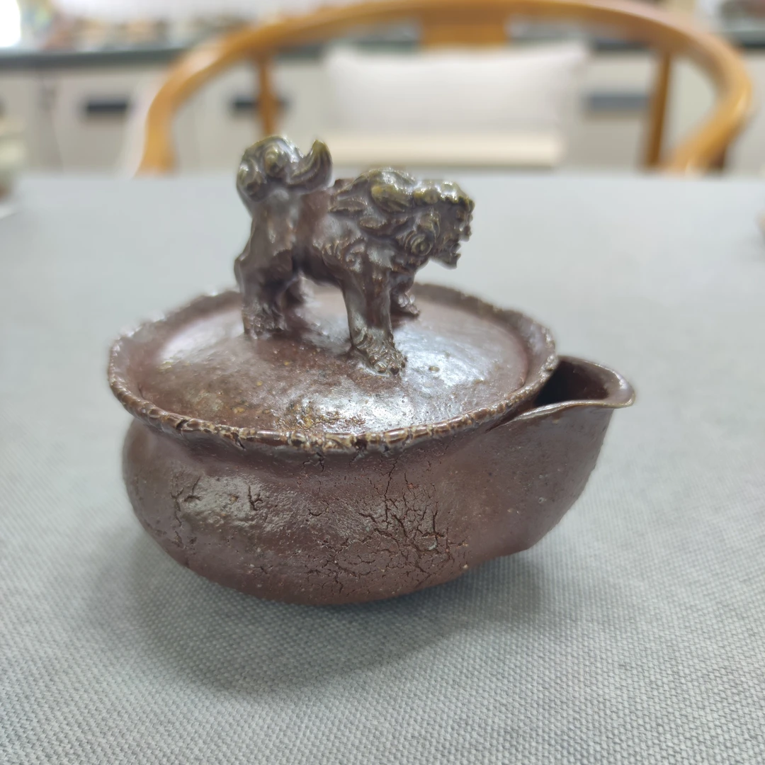 19号 難波诚治紫酥薄胎荒肌纹狮子宝瓶，130毫升。窑变精品。箱历布。